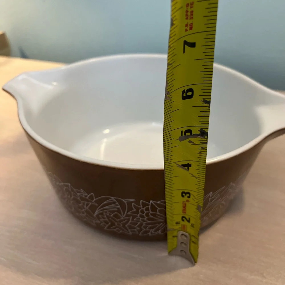 Pyrex vintage brown